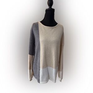 Mazic Colorblock Soft Women's Sweater Size Small‎ Leggings and Fall Ready